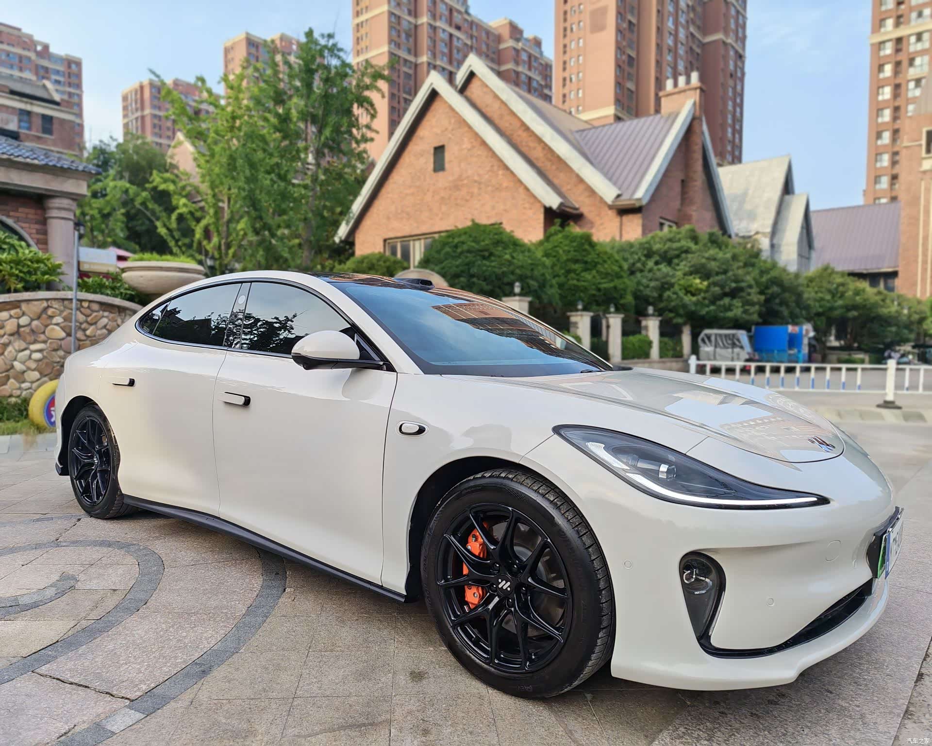 IM Motors L6, 2025 3