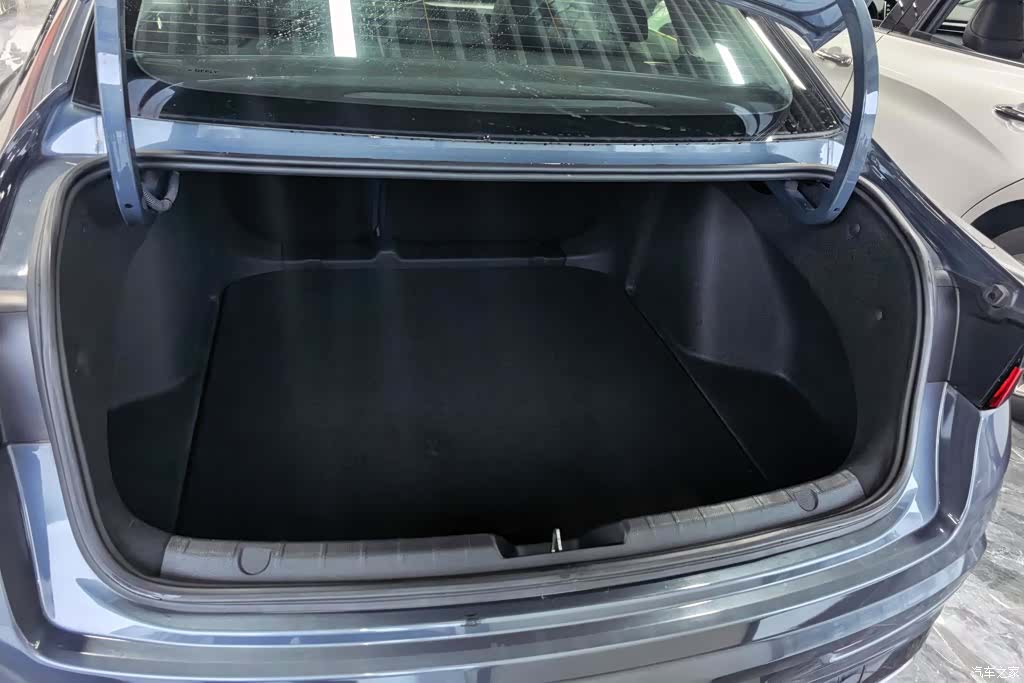 Geely Preface, 2021 4