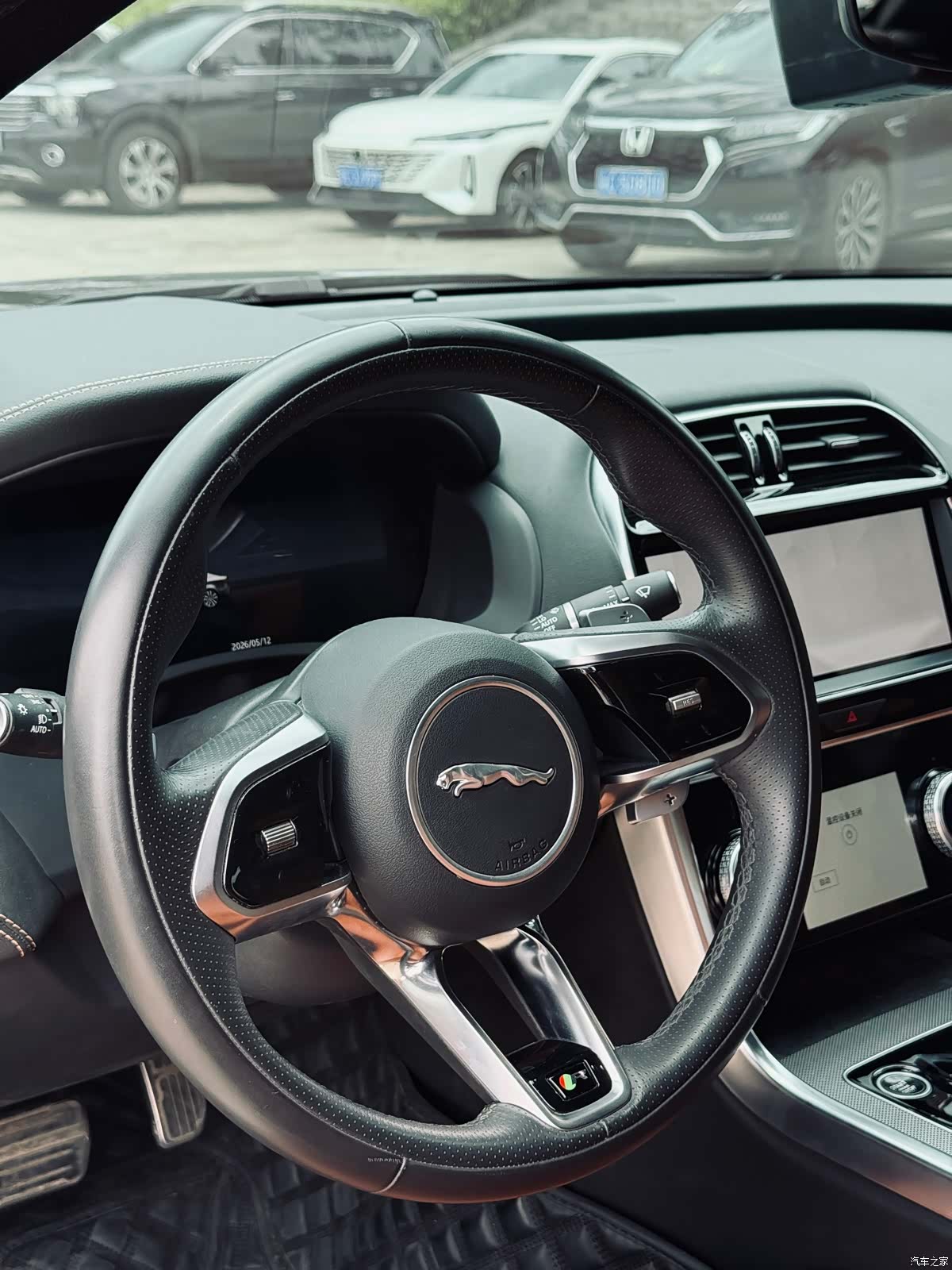 Land Rover XEL, 2023 18