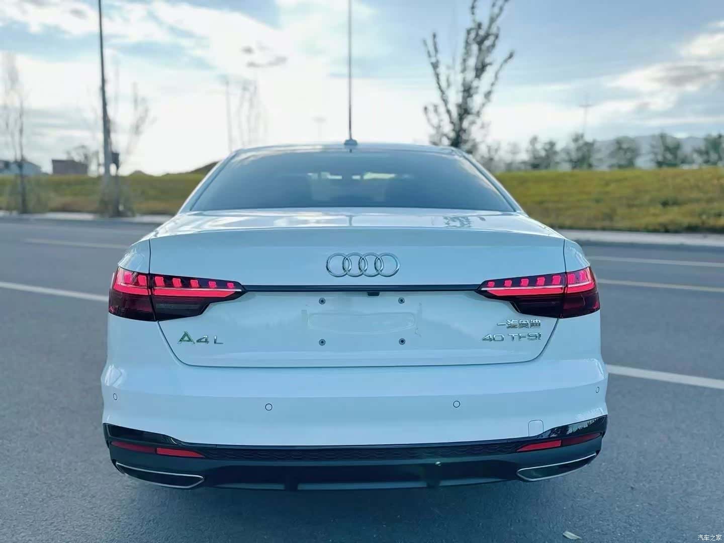 Audi A4L, 2023 все фото
