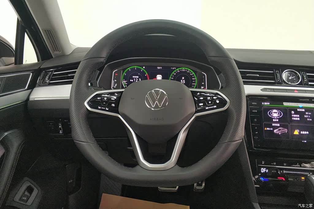Volkswagen Magotan, 2025 15