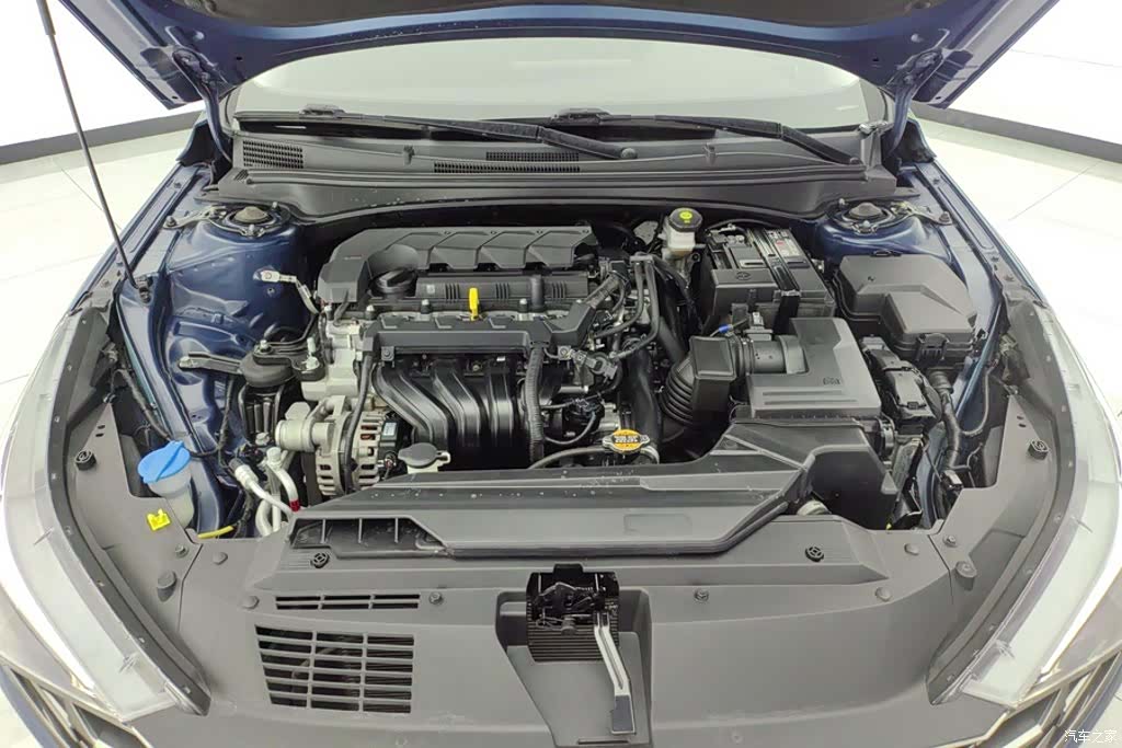 Hyundai Elantra, 2021 10