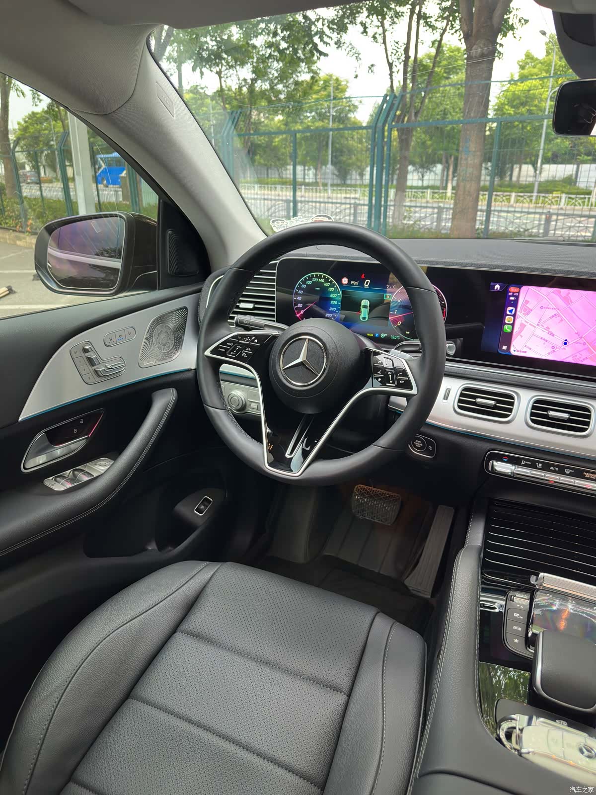 Mercedes-Benz GLE, 2025 18