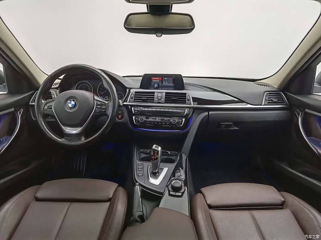 BMW 3 Series, 2018 все фото