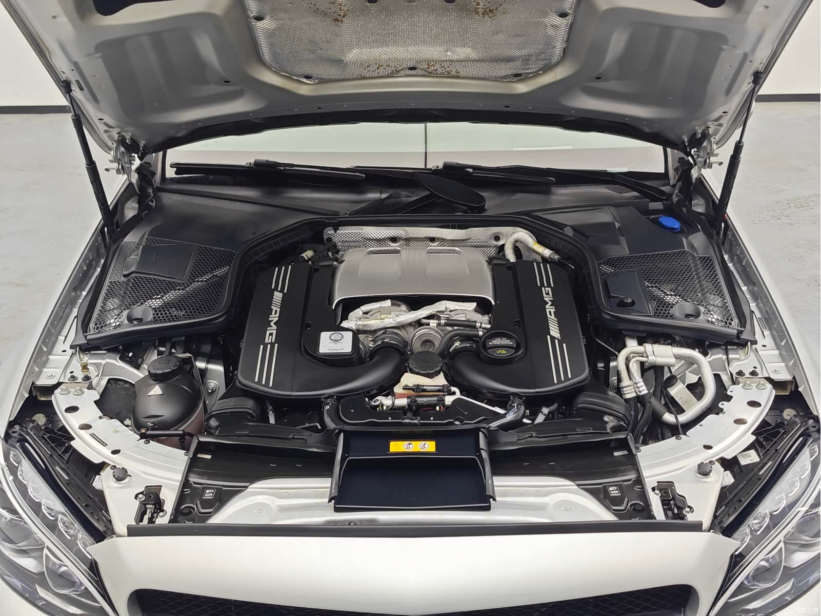 Mercedes-Benz C-Class, 2017 11