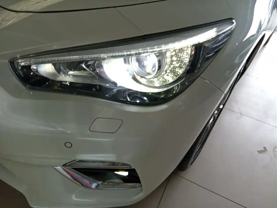 Infiniti Q50L Infiniti Q50L