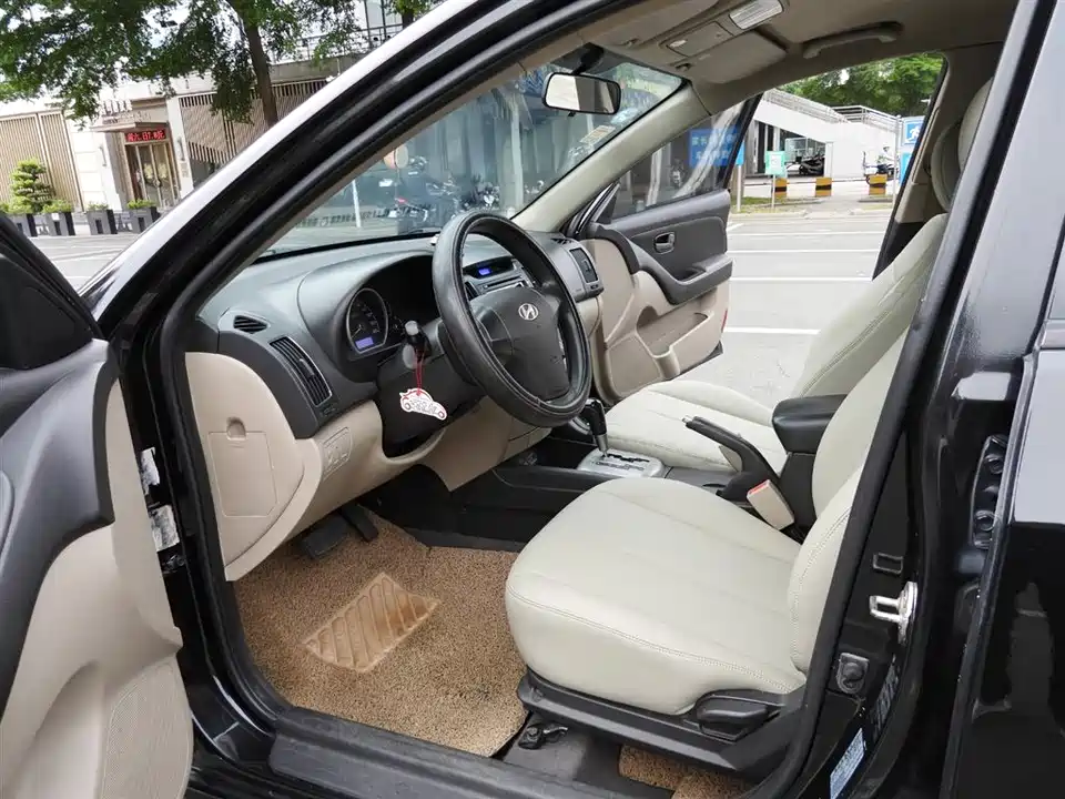 Hyundai Yuedong