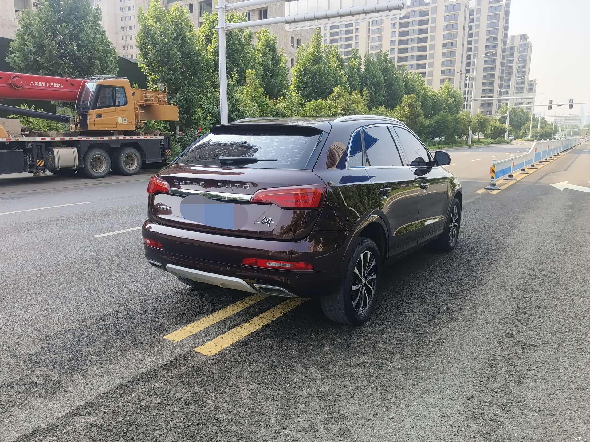 Zotye SR7, 2017 8