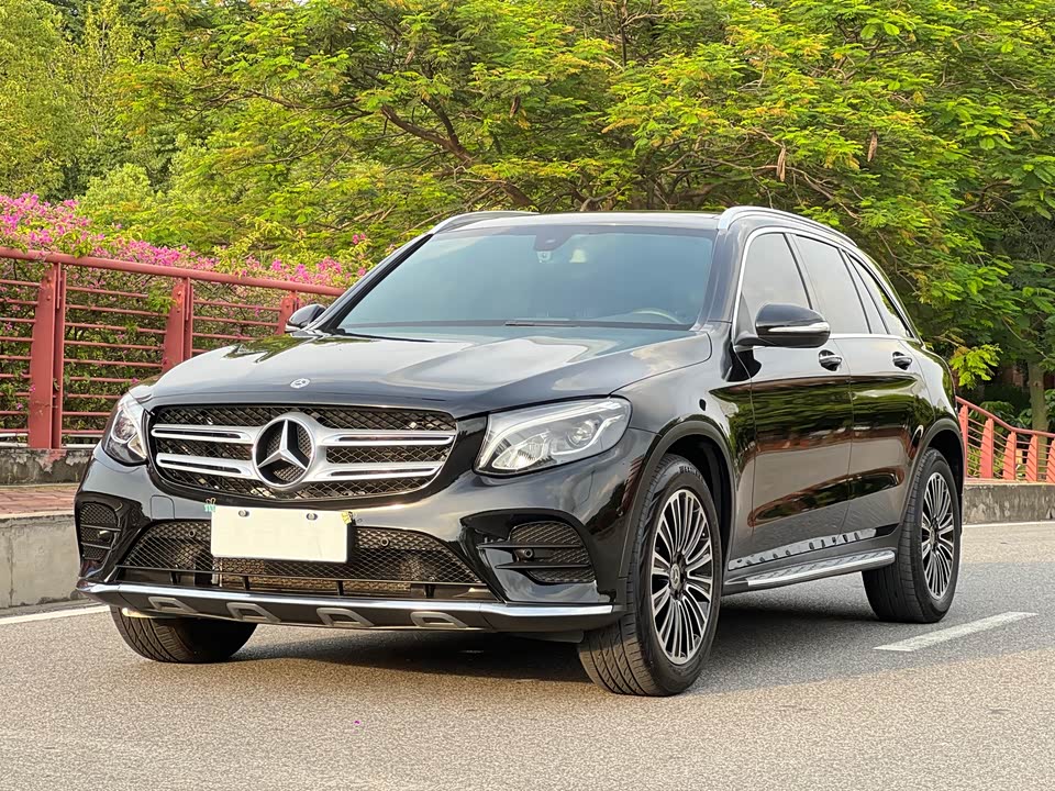 Mercedes-Benz GLC Mercedes-Benz GLC