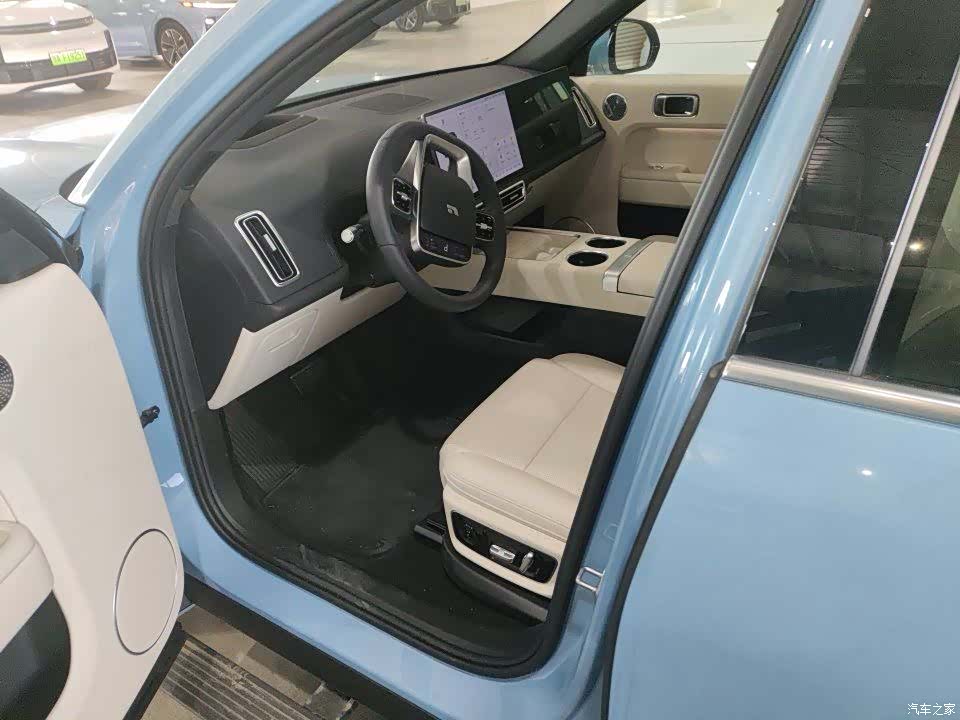Li Auto L7, 2025 все фото