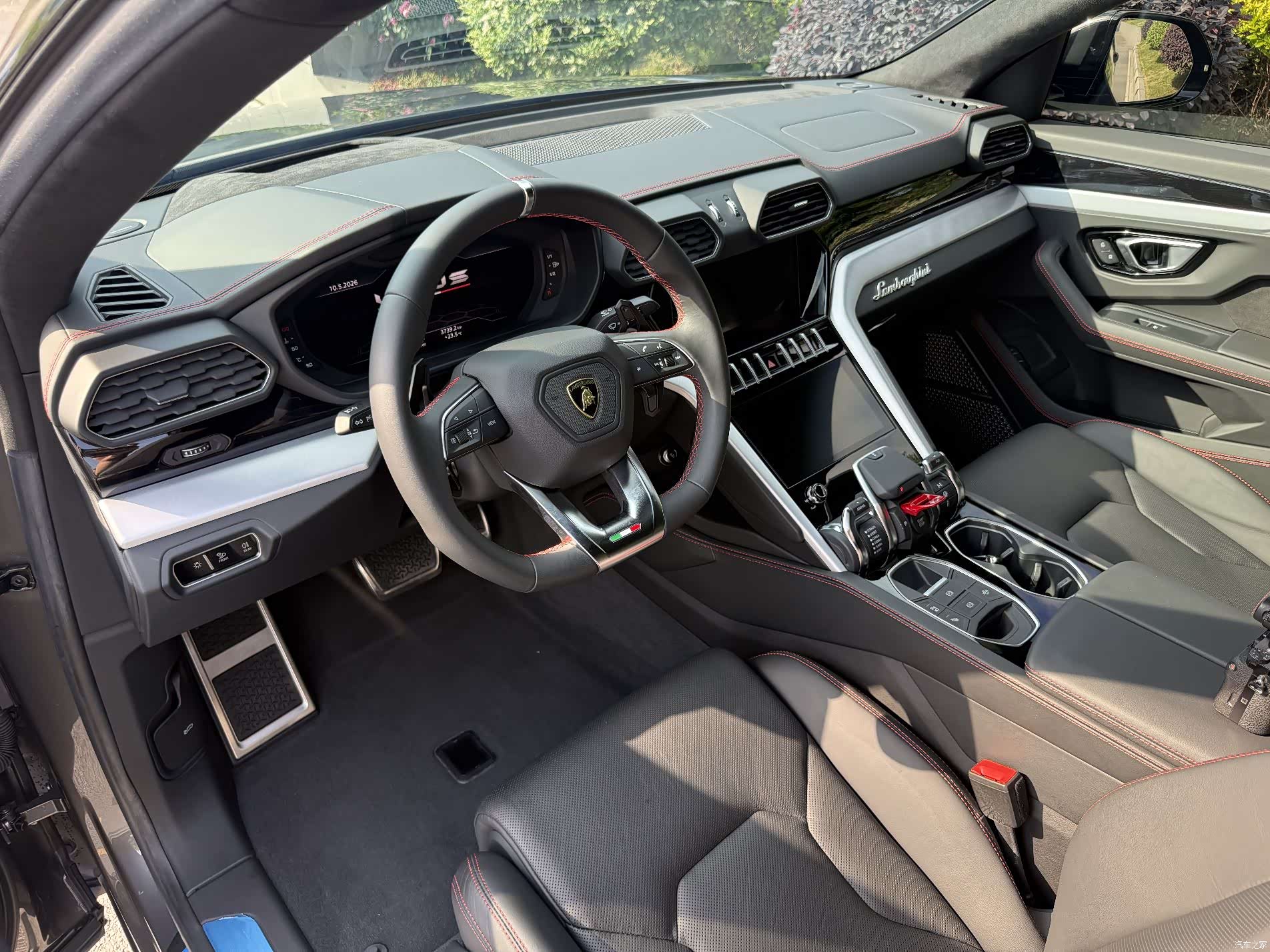 Lamborghini Urus, 2021 6