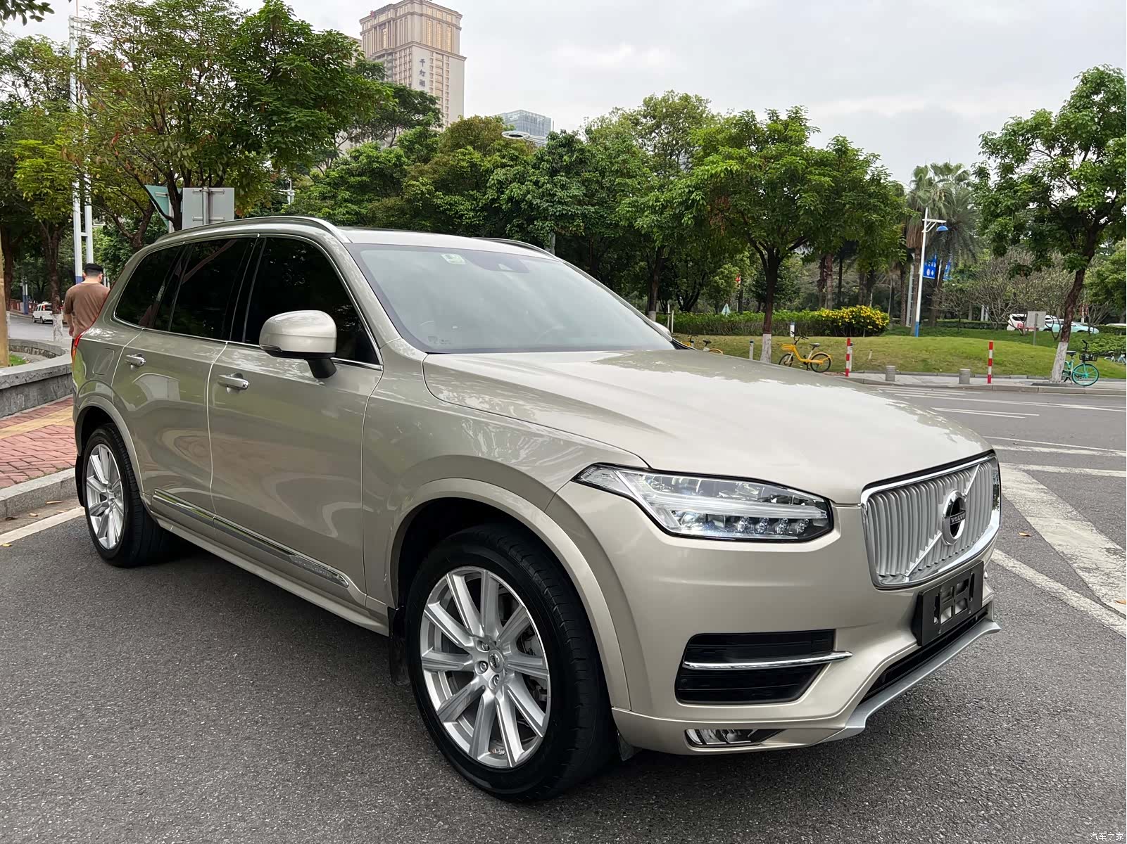 Volvo XC90, 2019 3