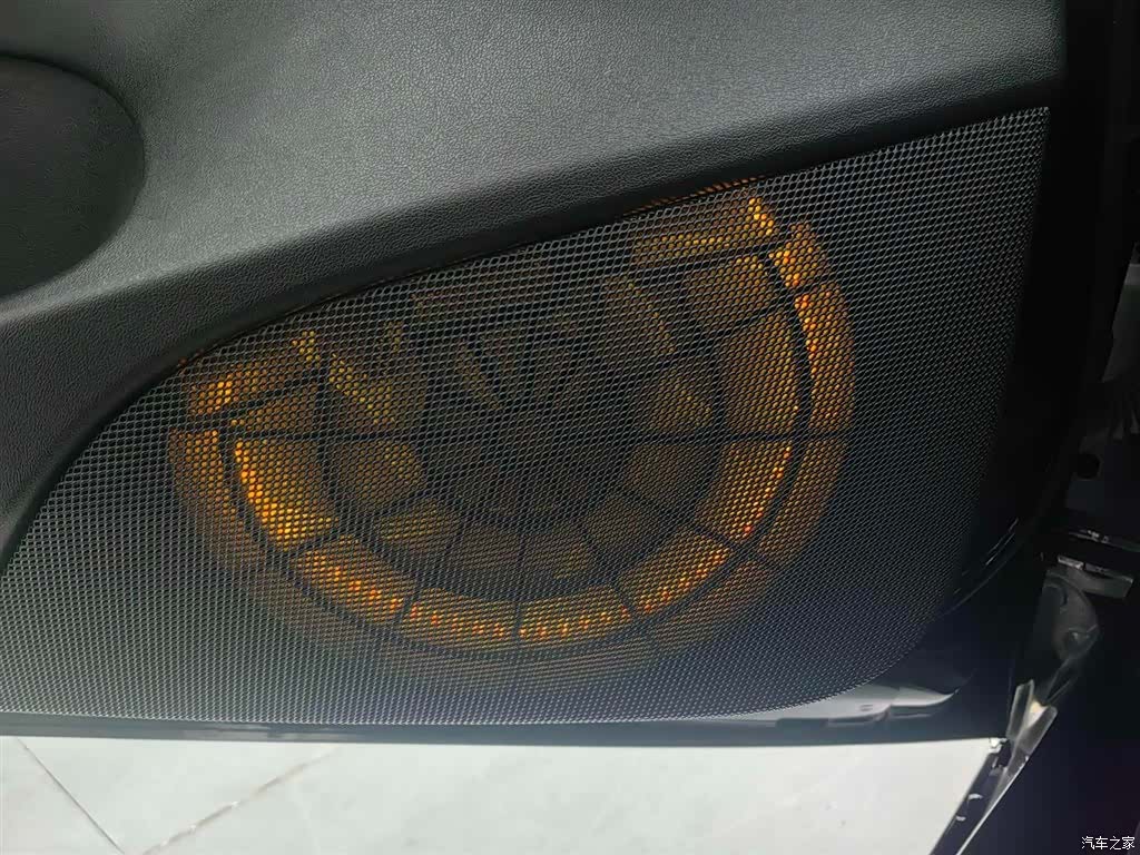 Tesla Model 3, 2023 14