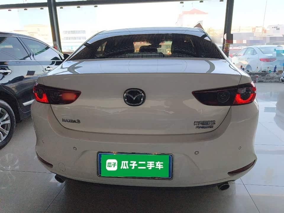 Mazda 3 Angkesaila