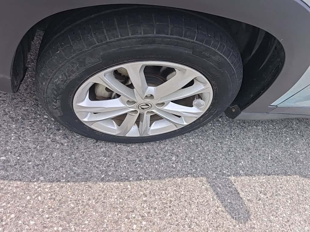 DongFeng S560, 2018 23