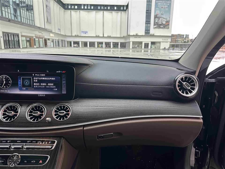 Mercedes-Benz E-class Mercedes-Benz E-class
