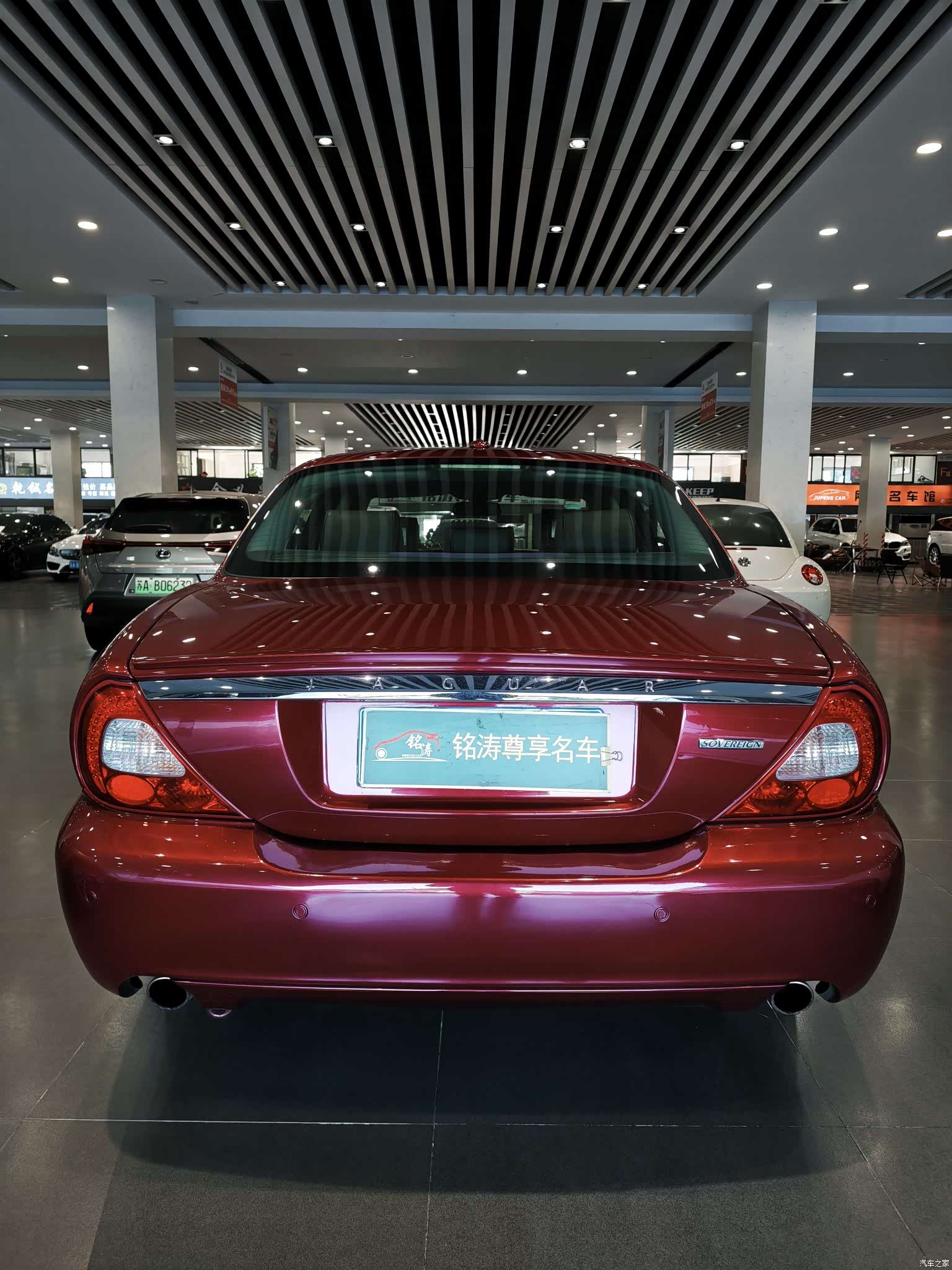 Jaguar XJ, 2009 3