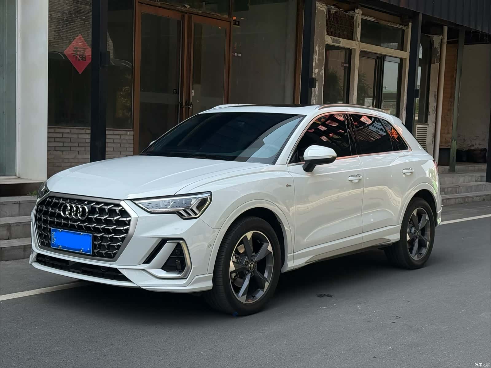Audi Q3, 2024 1