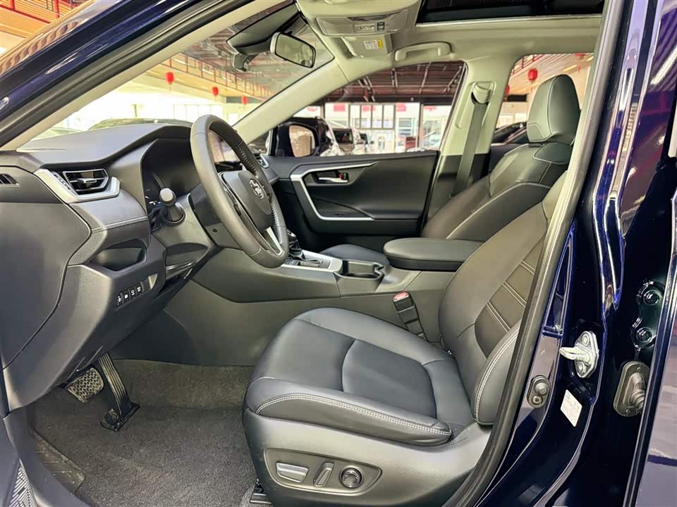 Toyota RAV4 Rongfang