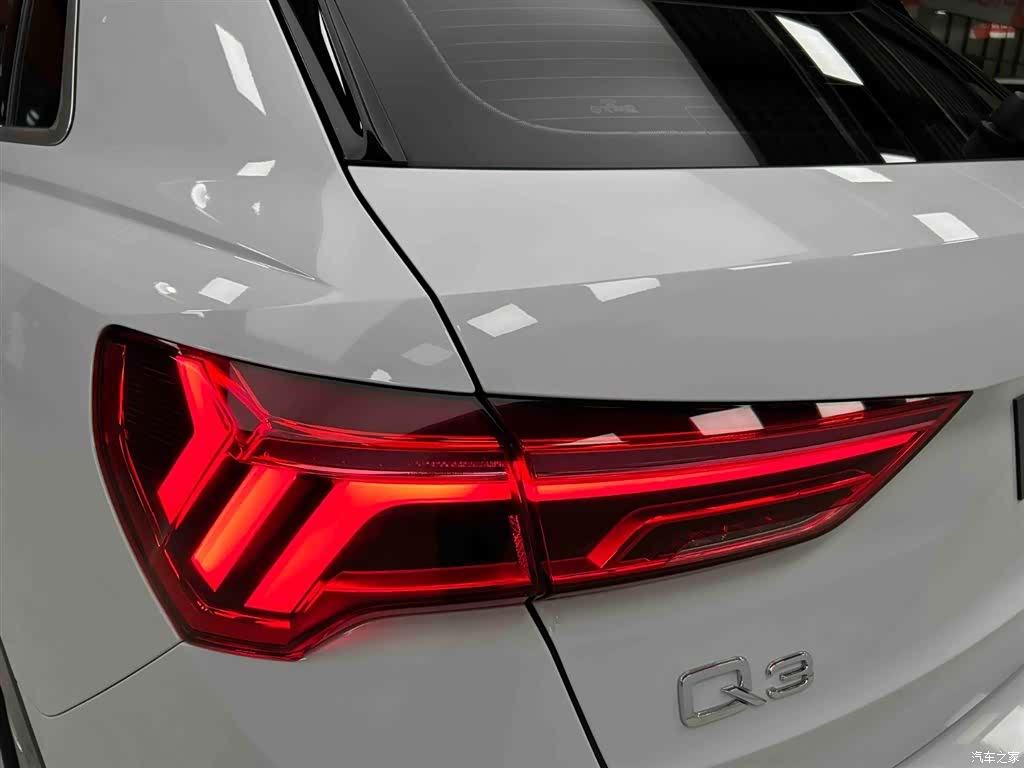 Audi Q3, 2022 19