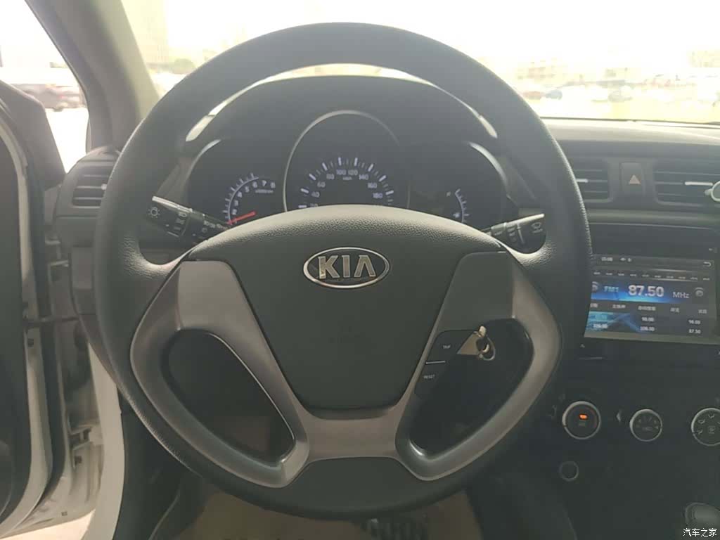 Kia K2, 2016 11