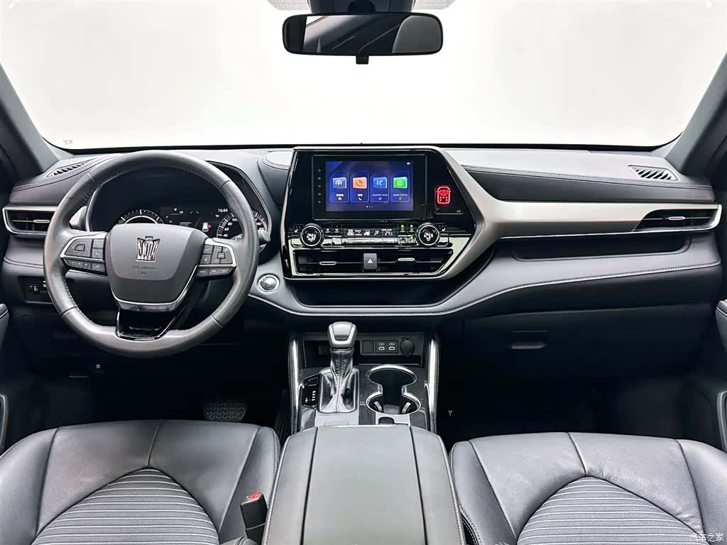 Toyota Crown, 2024 12