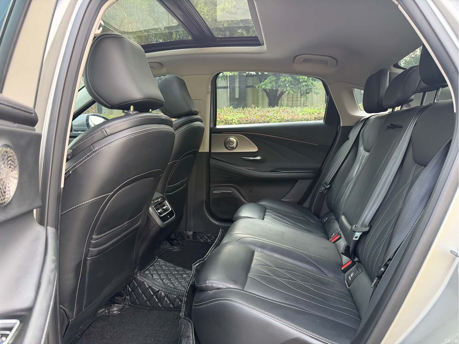 Chery Arrizo 8, 2023 все фото