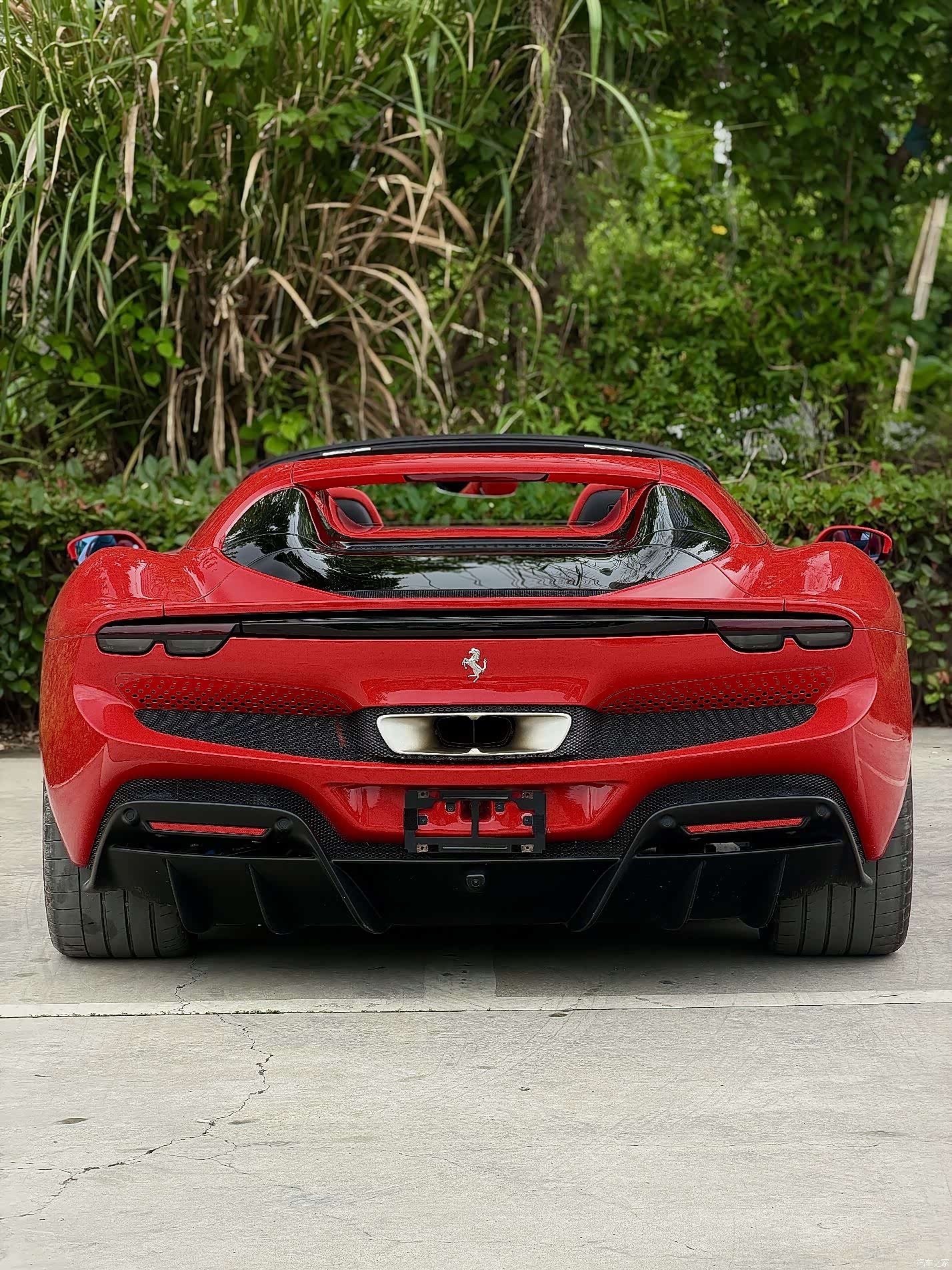 Ferrari 296, 2024 4