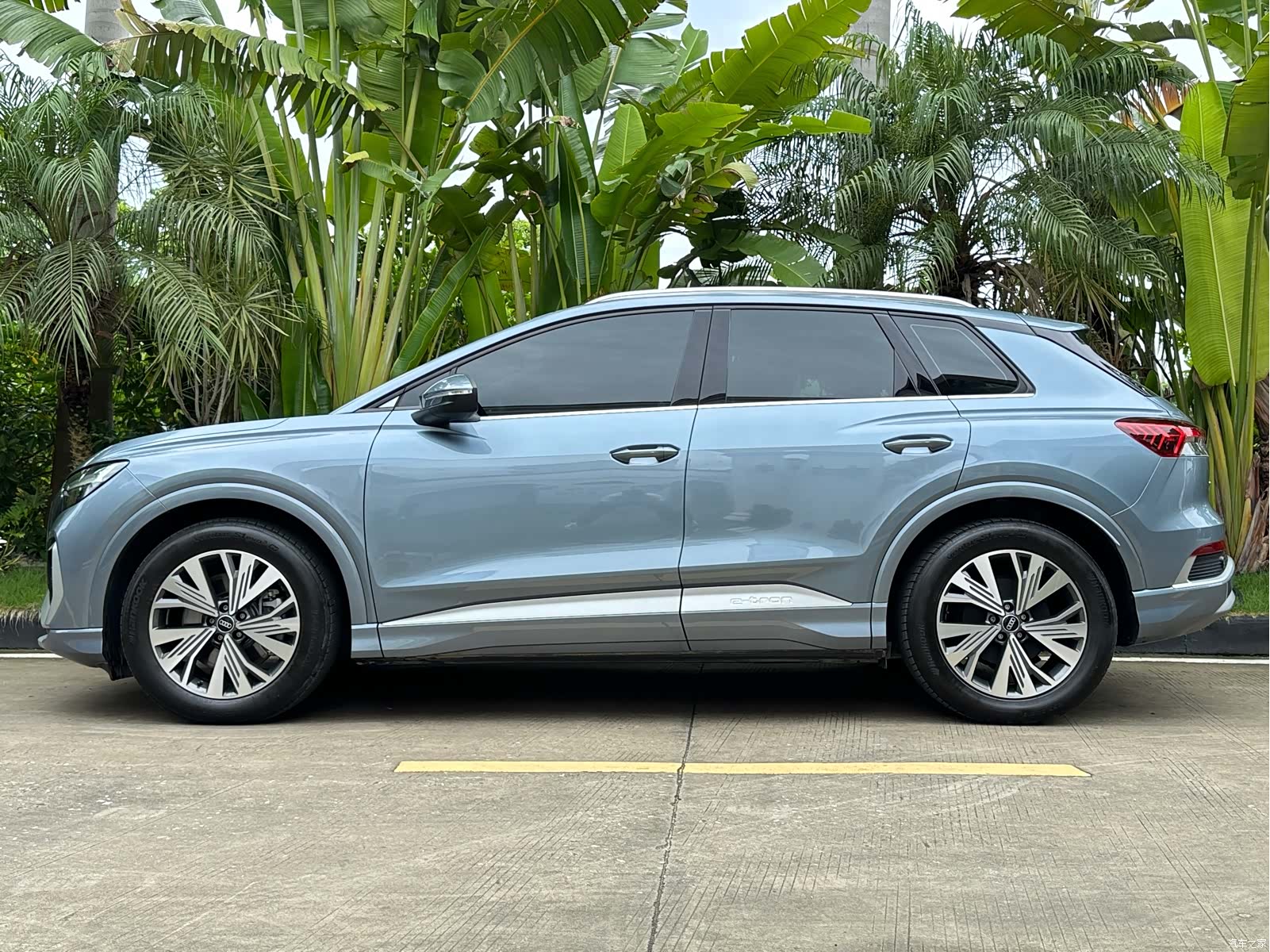 Audi Q4 e-tron, 2025 3