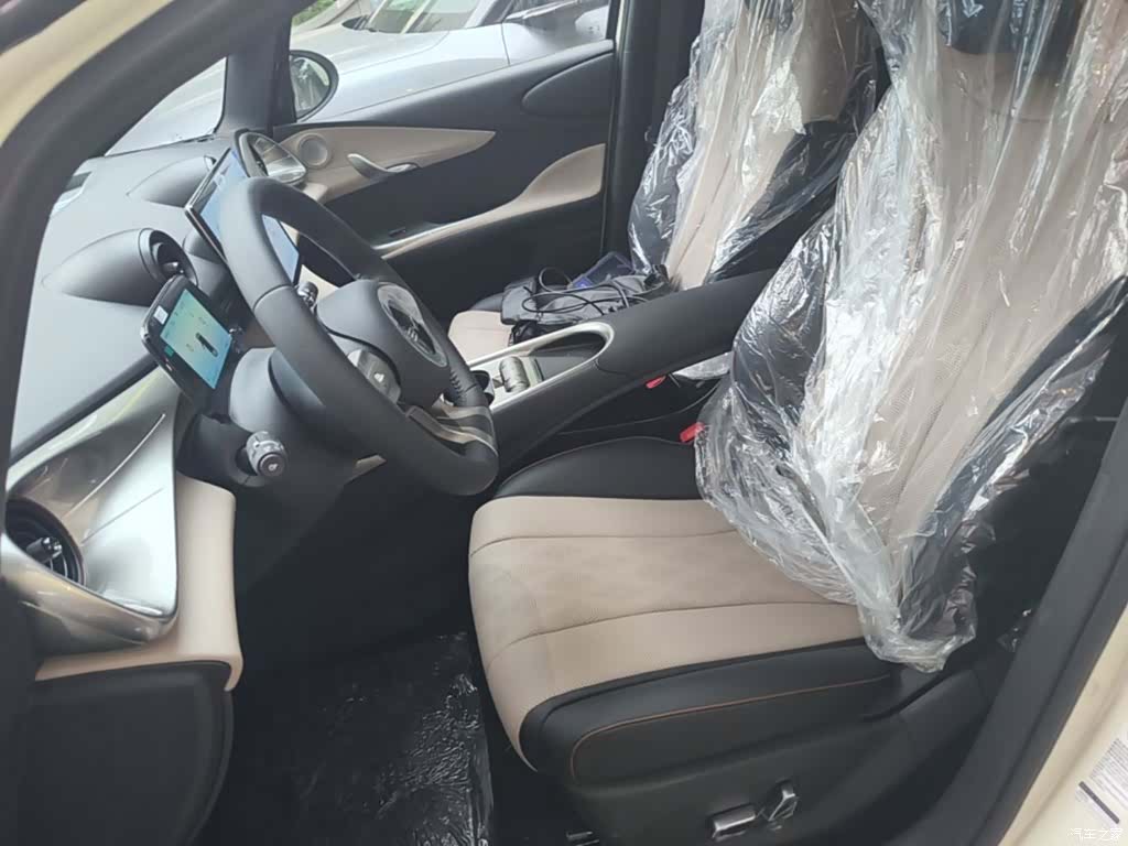 BYD Dolphin, 2026 15