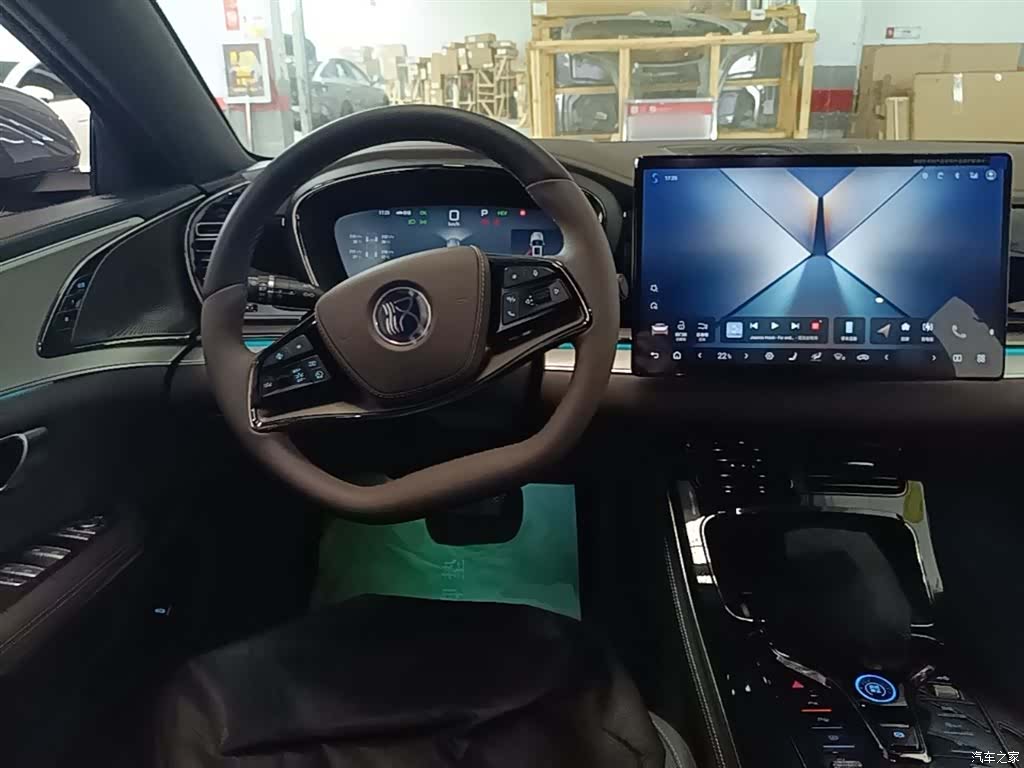 BYD Han, 2025 11