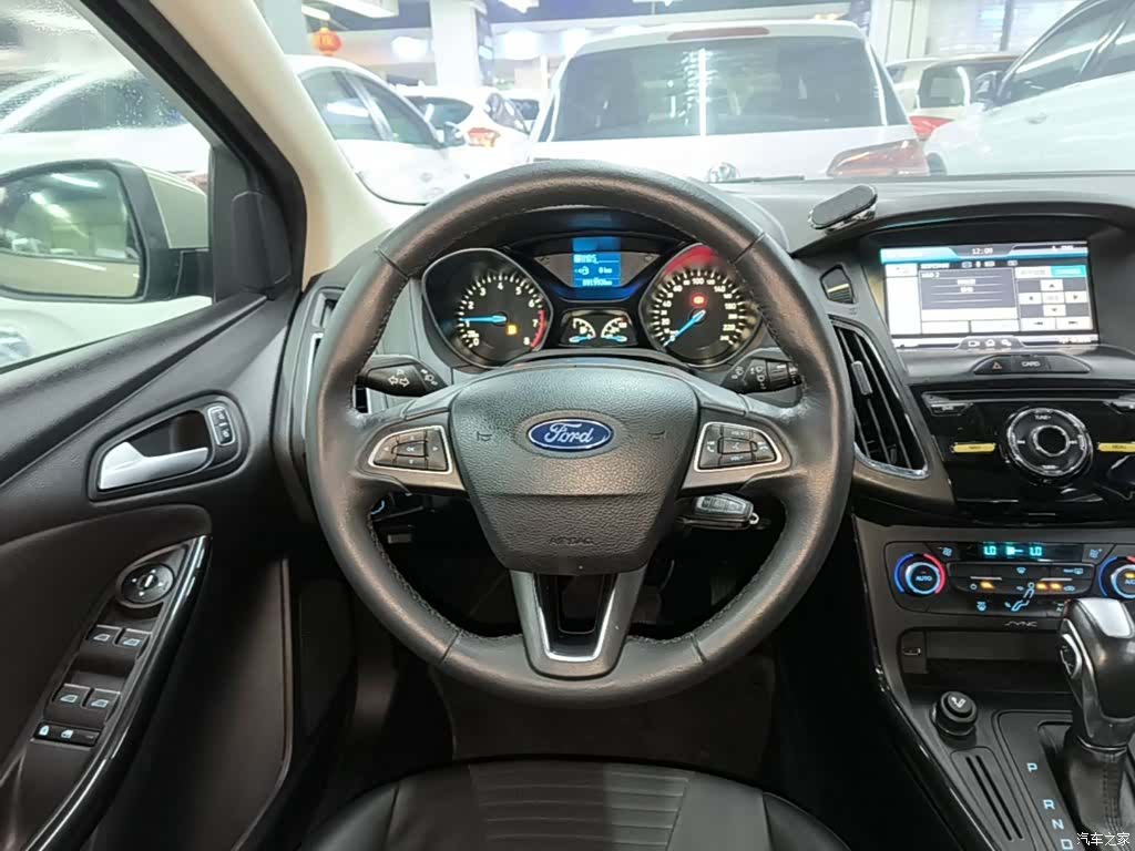 Ford Focus, 2016 11