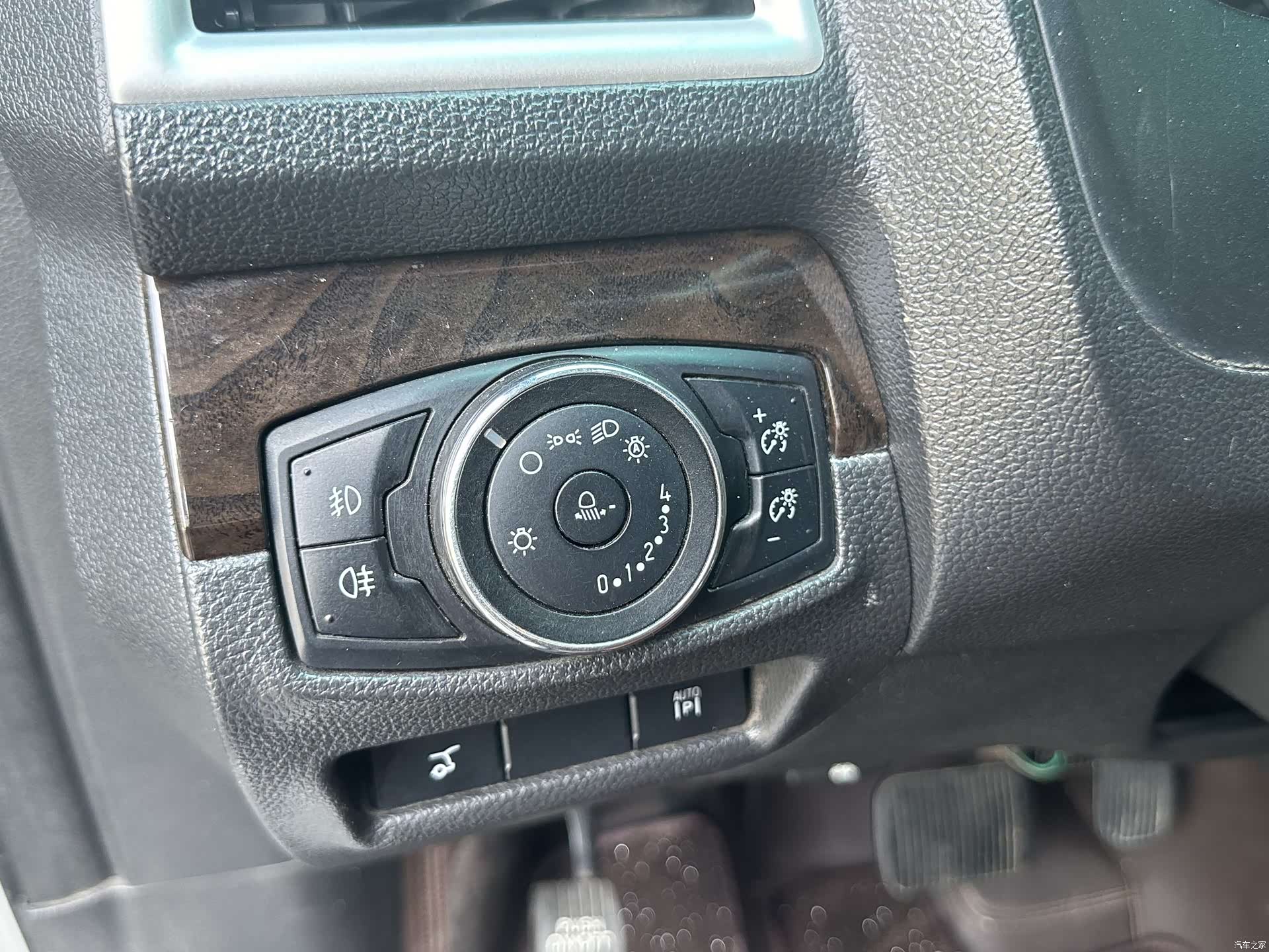 Ford Explorer, 2014 14