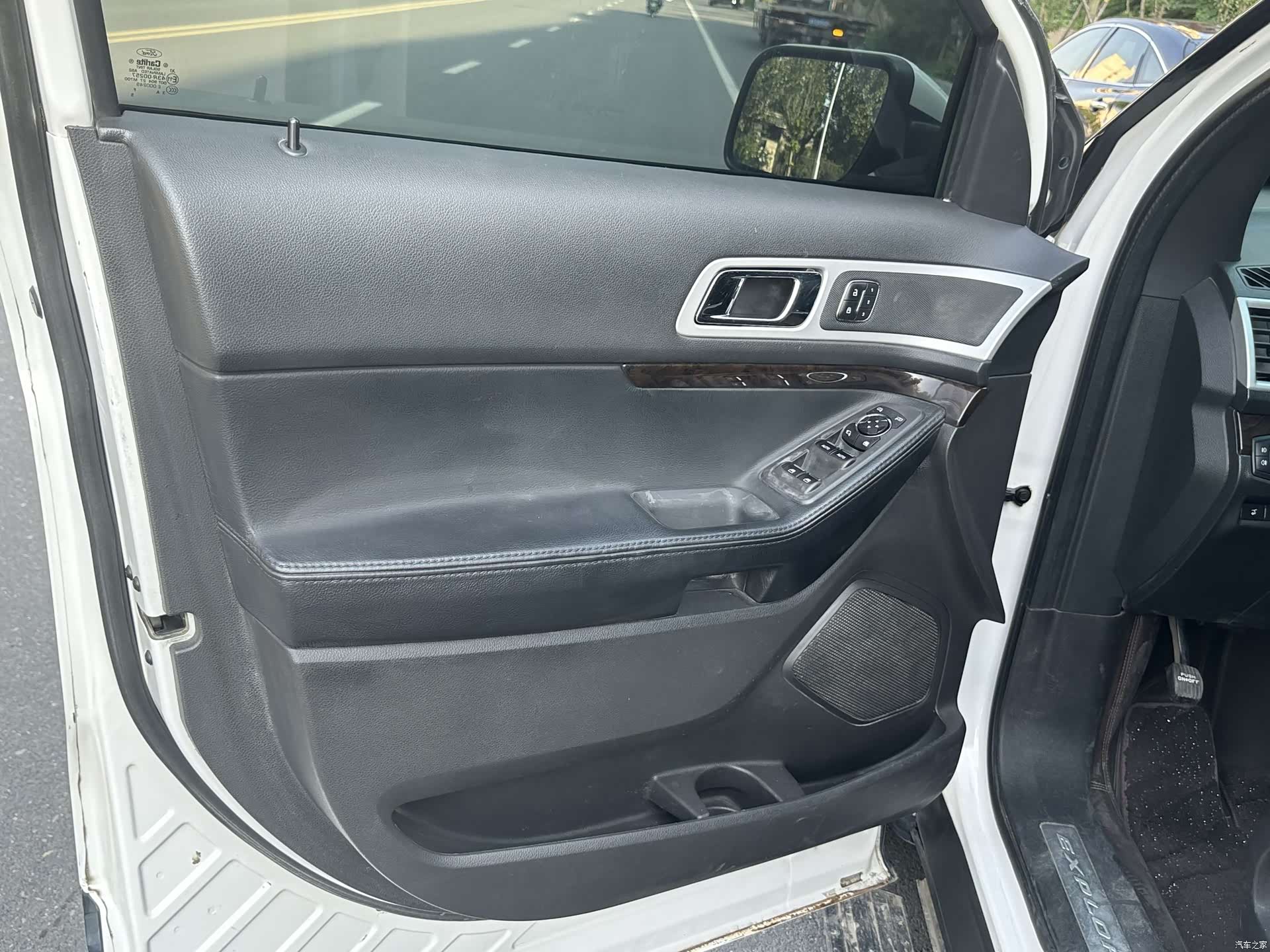 Ford Explorer, 2014 16