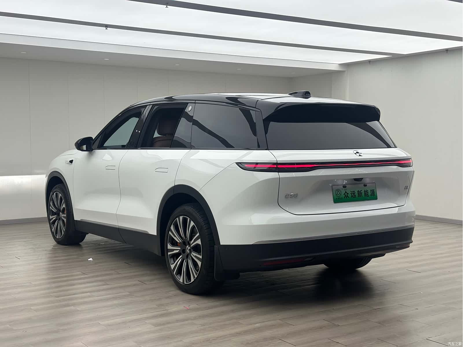 NIO ES8, 2024 23