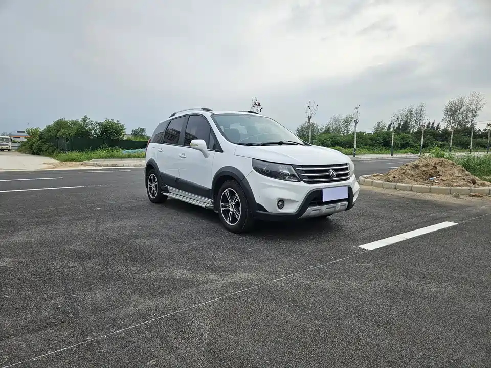 Forthing Jingyi X5 Forthing Jingyi X5