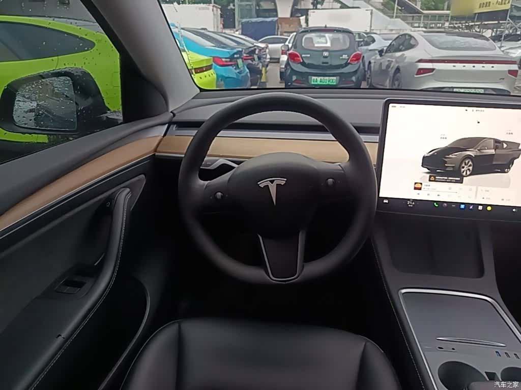 Tesla Model Y, 2023 11