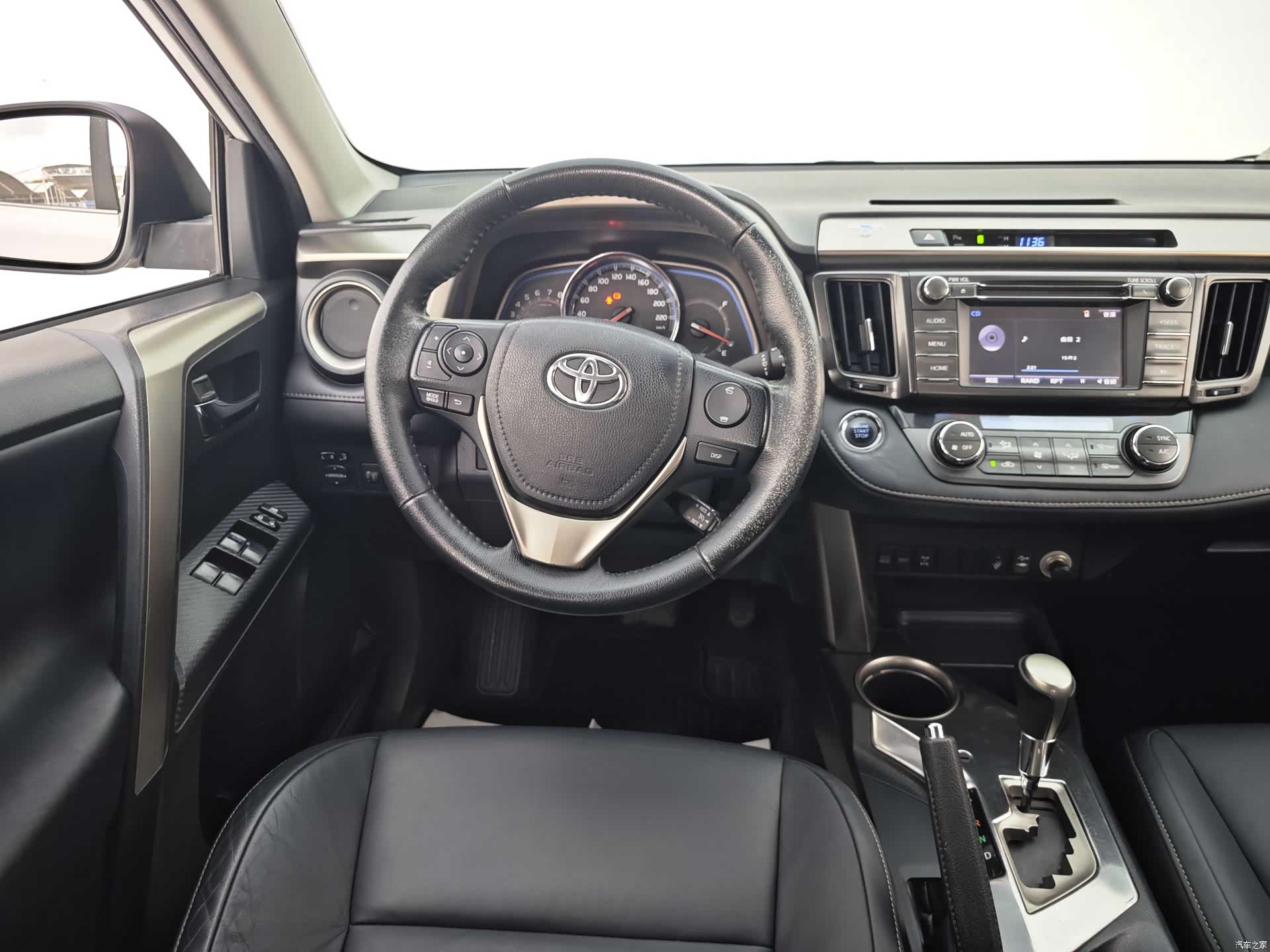 Toyota RAV4, 2014 19