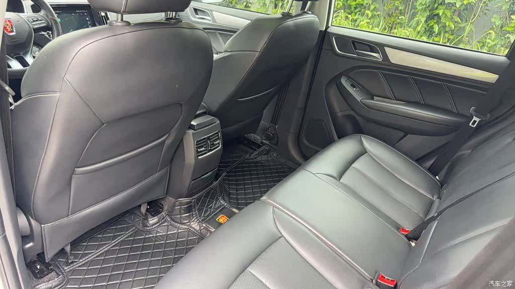 Roewe RX5, 2018 4