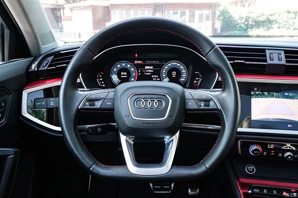 Audi Q3, 2021 10