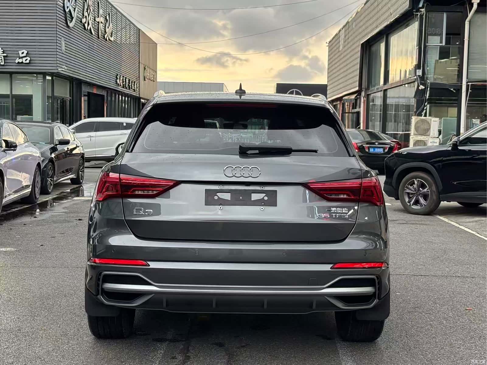 Audi Q3, 2022 11