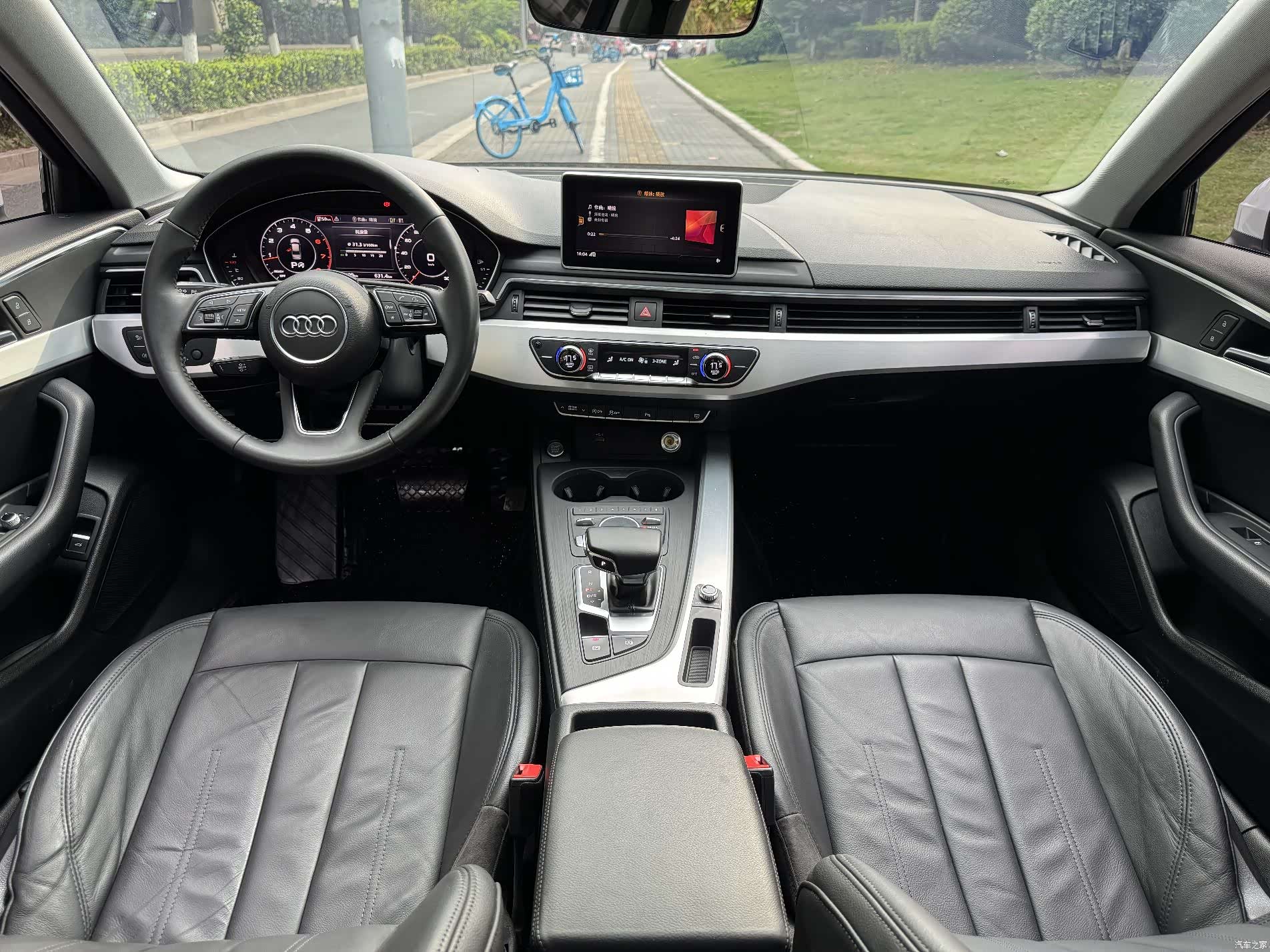 Audi A4L, 2018 6