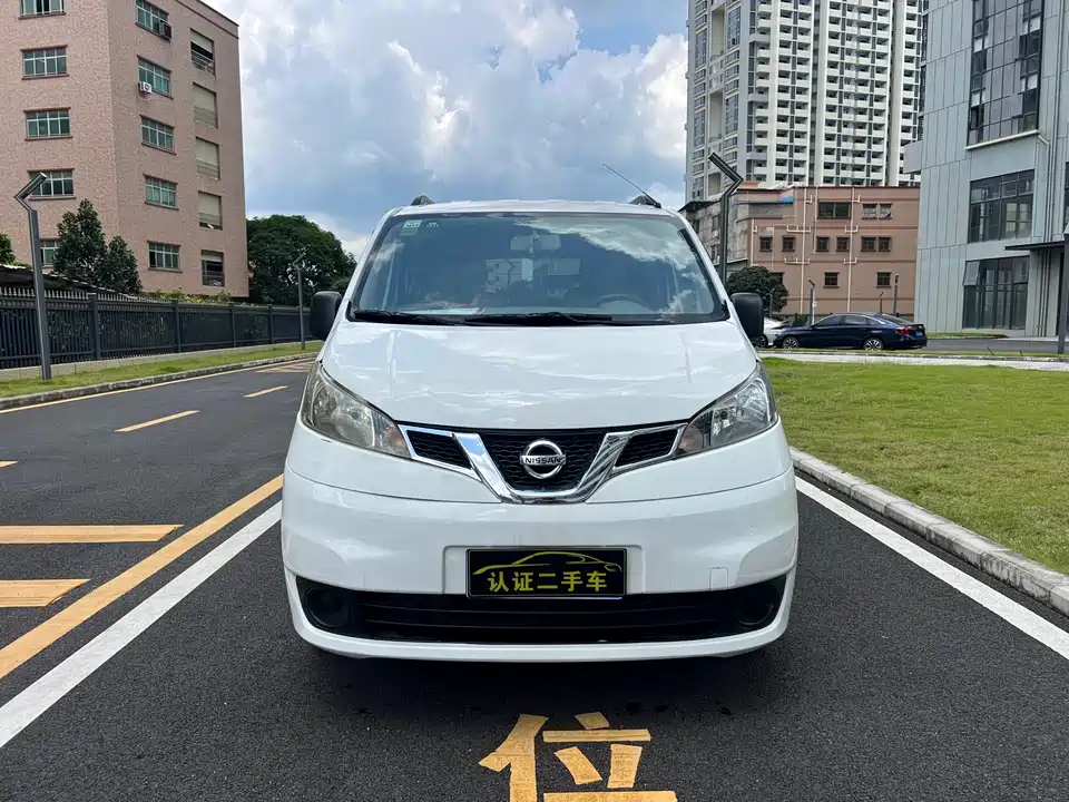 Nissan NV200