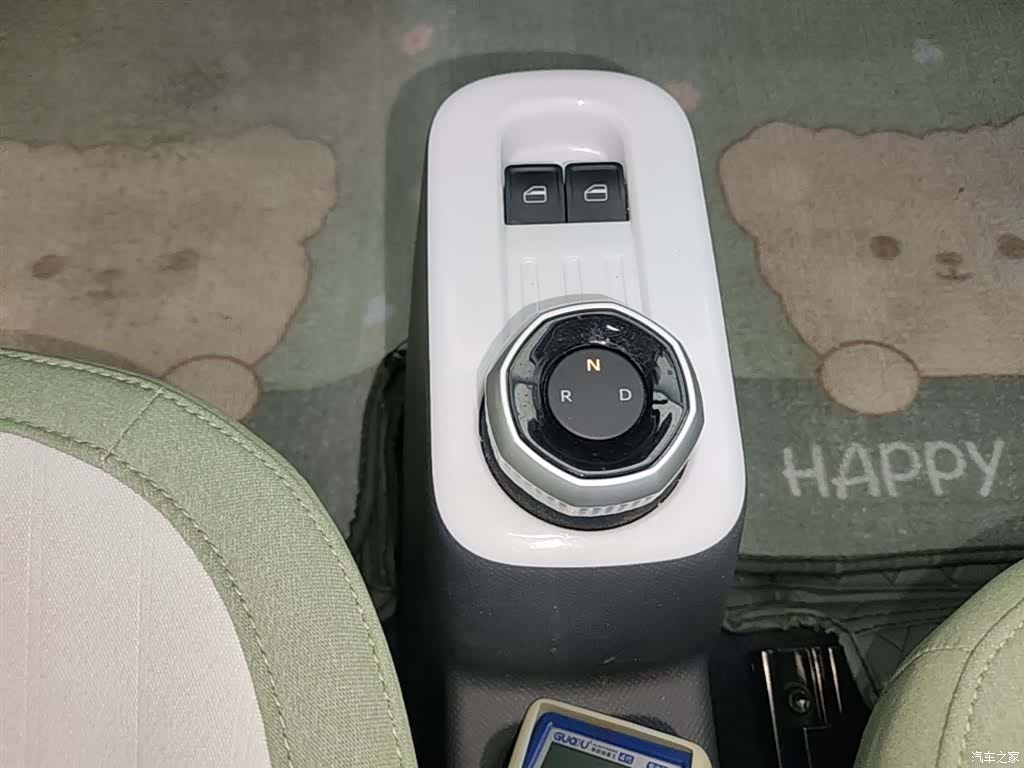 Geely Panda, 2025 14
