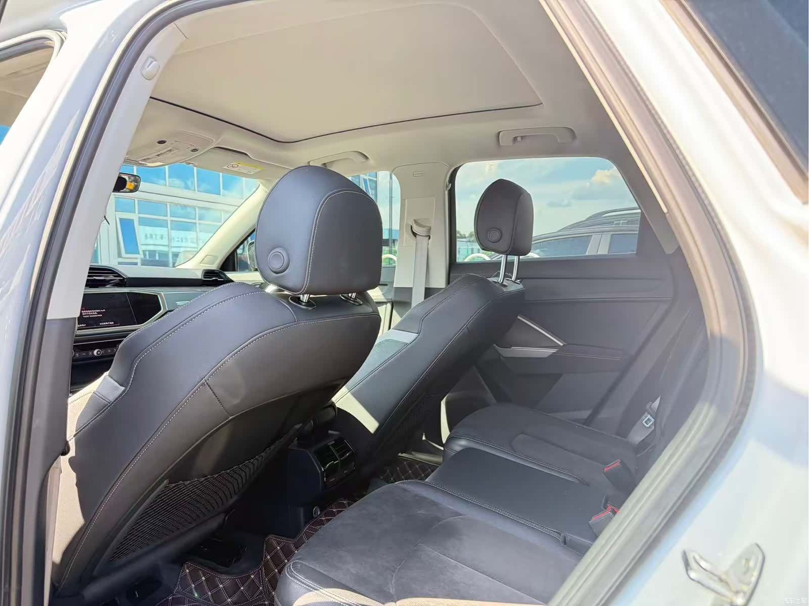 Audi Q3, 2022 6