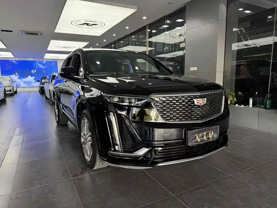 Cadillac XT6