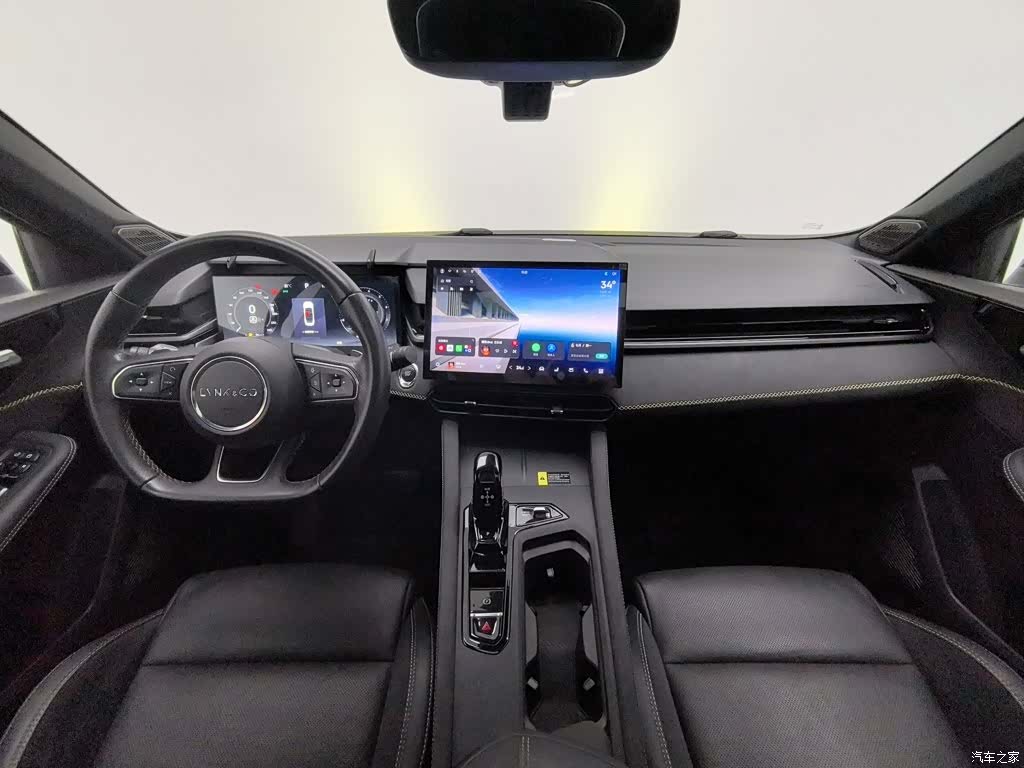 Lynk & Co 02, 2022 все фото