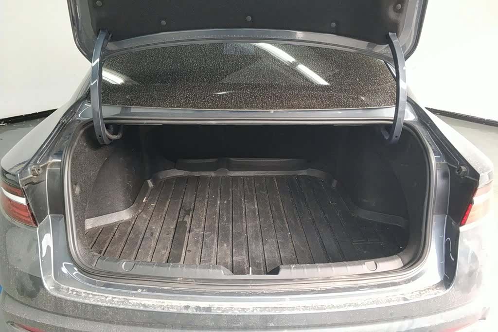Geely Preface, 2023 4