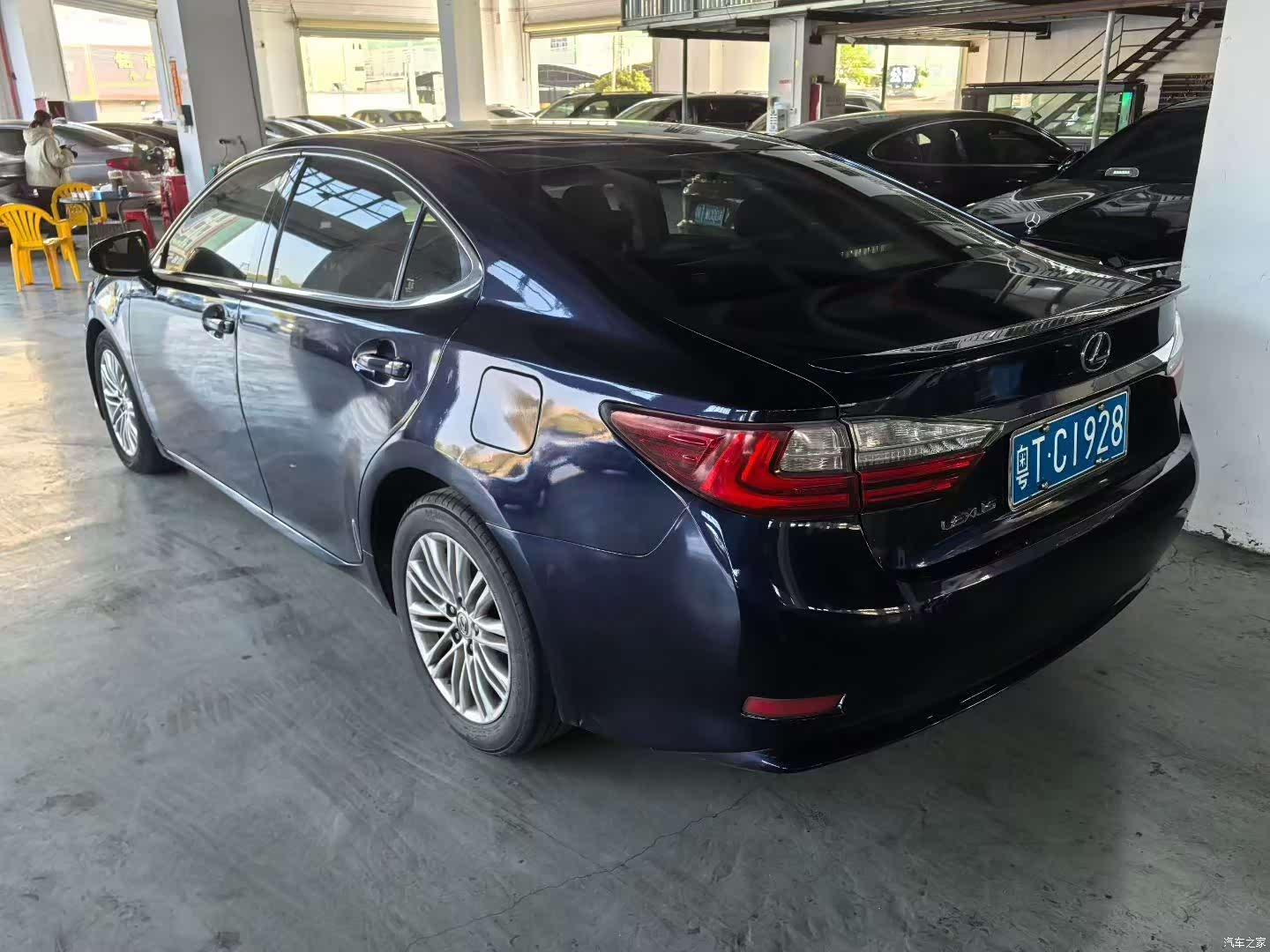 Lexus ES, 2018 3
