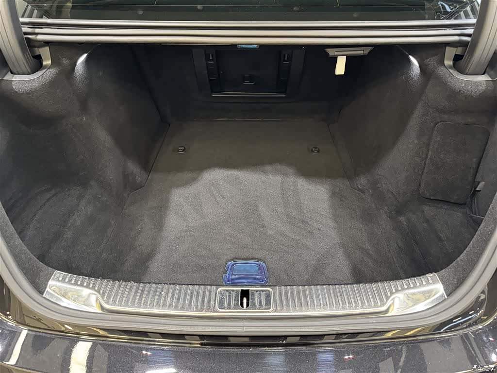 Maybach S-Class, 2024 27